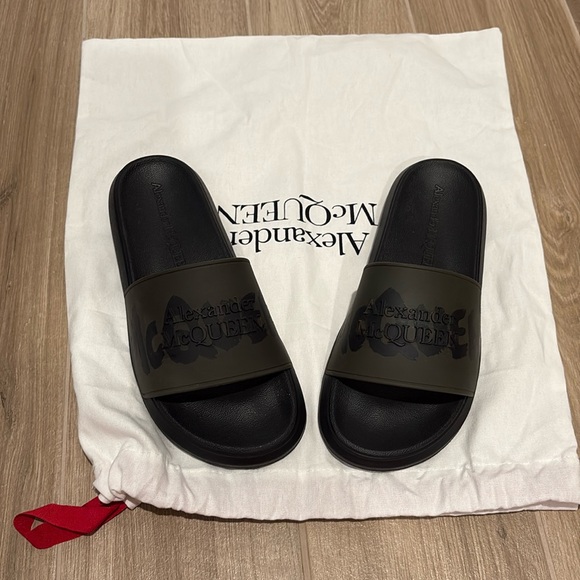 Alexander McQueen Black Slides